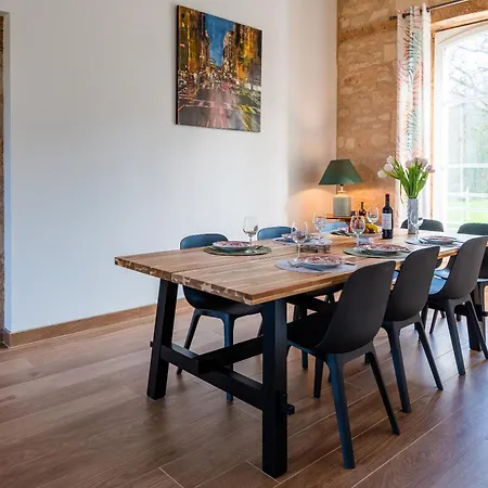 Βίλα Domaine De L'etanche Neufchâteau