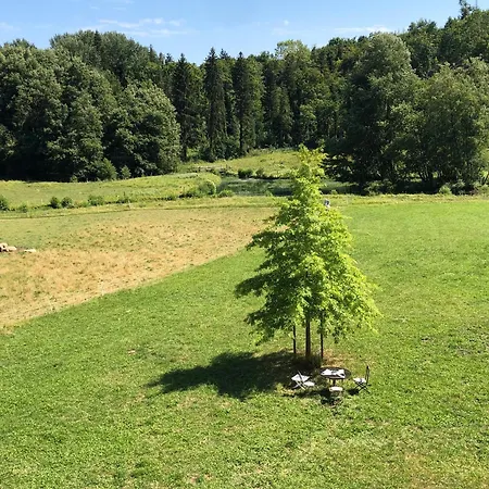 Vila Domaine De L'etanche Neufchâteau